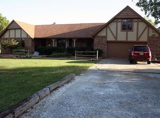 8236 E Browning Ave, Claremore, OK 74019