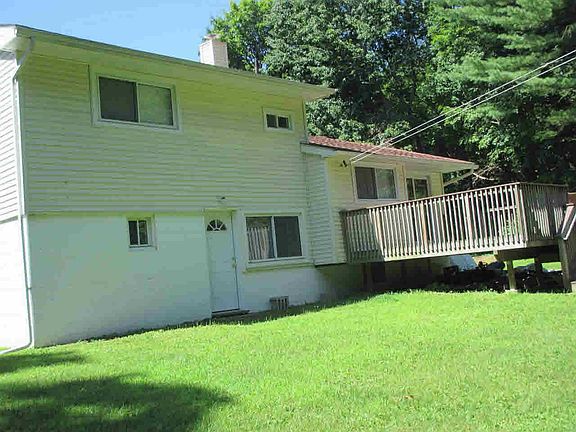 4th image of 4 Simmons Dr