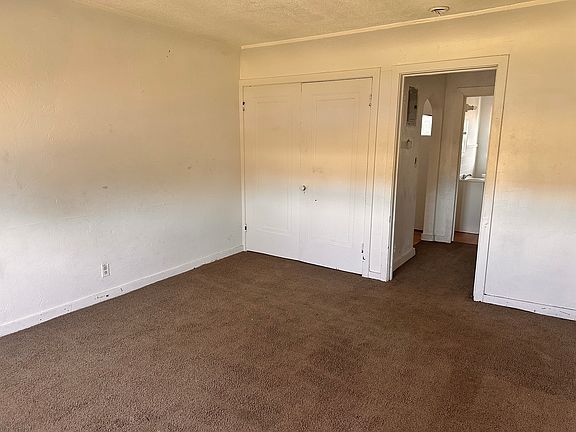 3rd image of 1349 S Cove Blvd #4