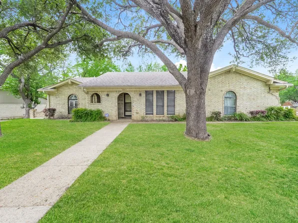 3445 Willowcrest Dr, North Richland Hills, TX 76117