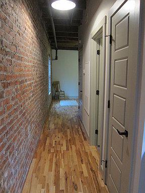 5th image of 701 Jefferson Ave APT 202