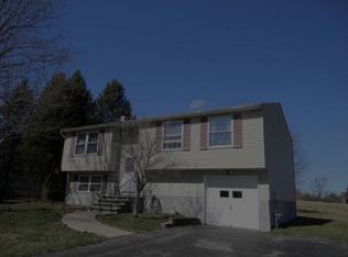 5099 Briarledge, Clay, NY 13212