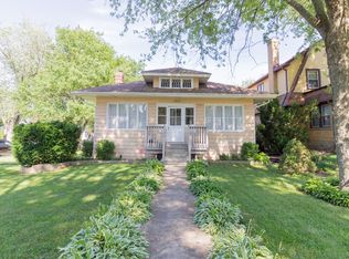 305 S Summit Ave, Villa Park, IL