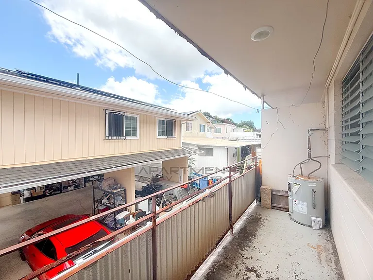 1218 N School St — Photo 8