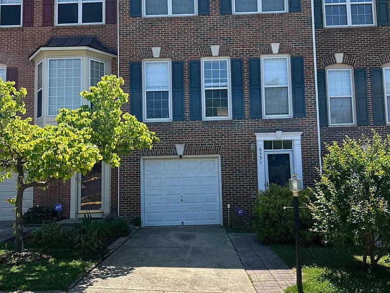 6391 Hawk View Ln — Photo 1