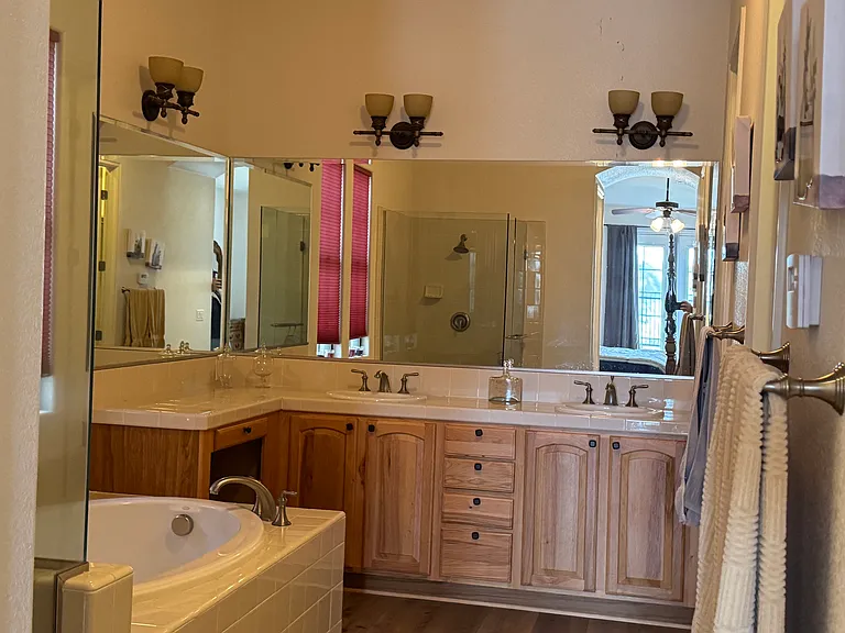 3111 Esmerelda Dr — Photo 21