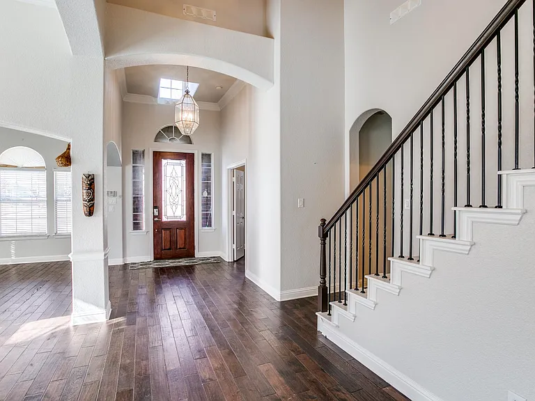 6004 Grand Meadow Ln — Photo 3
