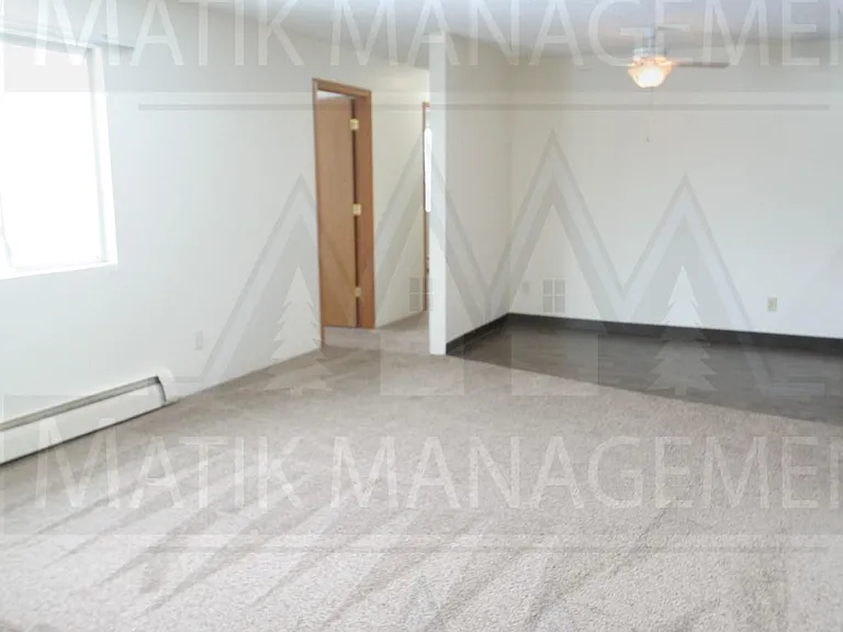 302 6th St SW #302 — Photo 2