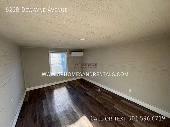 5th image of 522B Dewayne Ave