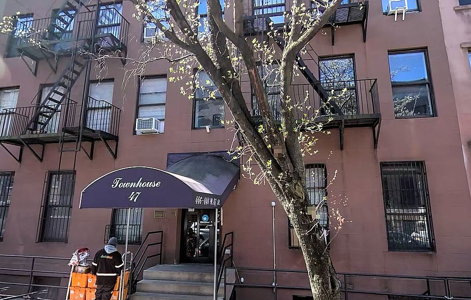 1st image of 446-448 W 47th St #2C