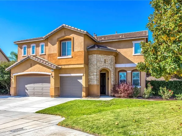 7454 Tenaya Ct, Highland, CA 92346