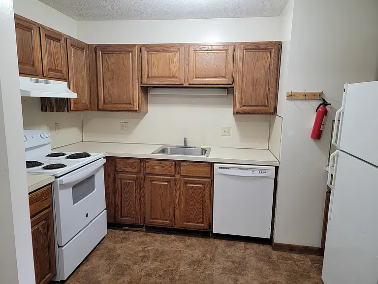 3185 E Main St #5 — Photo 5