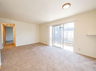 33 Moss Ave APT 302, Oakland, CA 94610