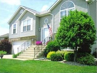 1st image of 304 Hidden Lake Dr