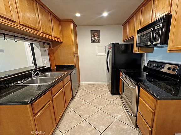3rd image of 1345 Cabrillo Park Dr APT E10