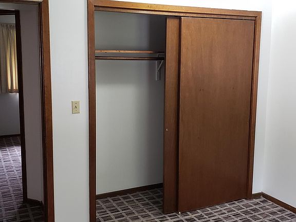 5th image of 2325 E St APT 2