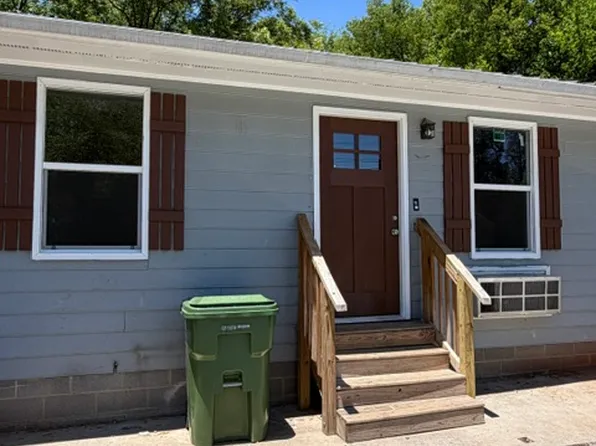 516 Burgess St APT F, Lexington, NC 27292