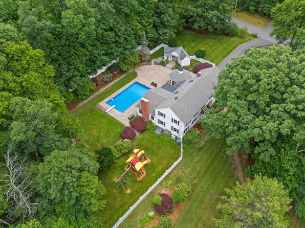 2 Cummings Road, Merrimack, NH 03054