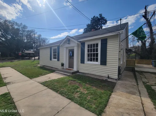 34 Orange Ave, Natchez, MS 39120