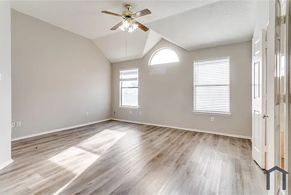 1618 Briargrove Dr — Photo 10