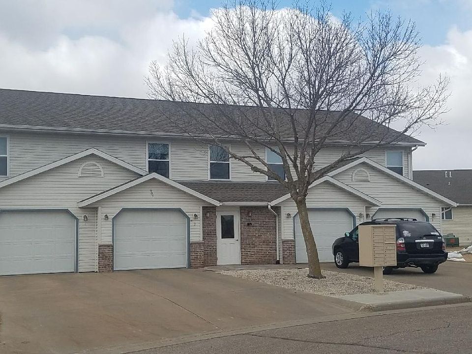 1st image of 607 Galena Cir APT 1