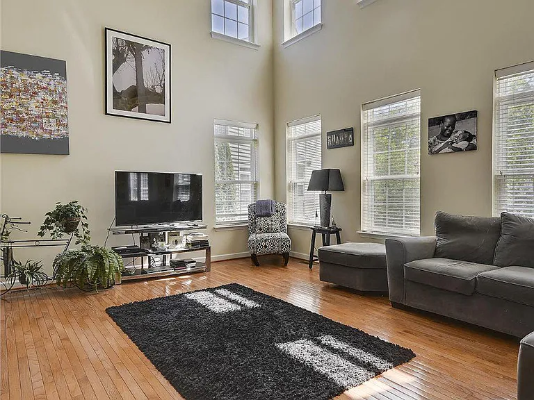6087 Piney Woods Ct — Photo 11