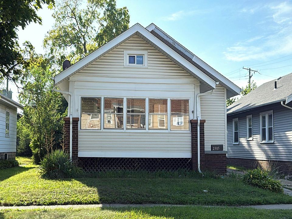 1st image of 2305 S 4th St