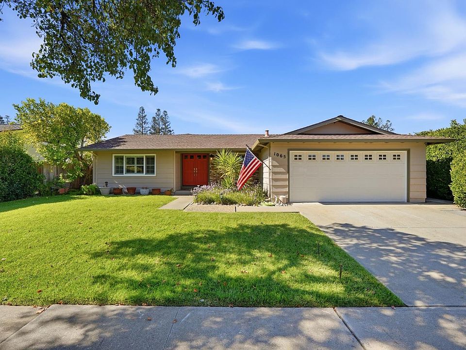 1st image of 1065 Ortega Cir