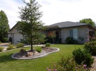 1057 Monterra Ln, Redding, CA 96002