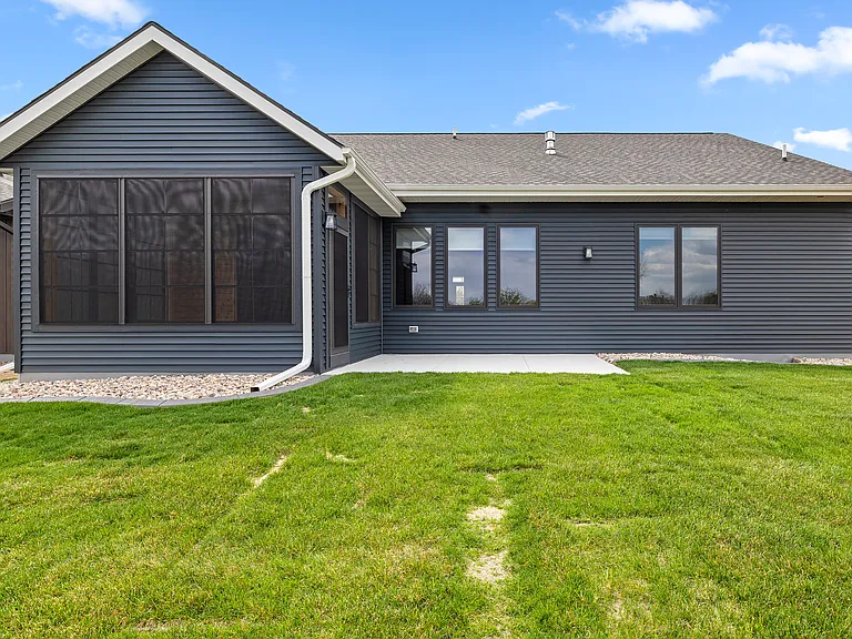 392 Farmhouse Ln — Photo 33