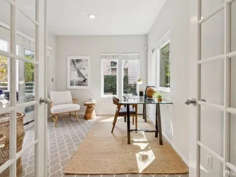 2918 Van Ness Ave #1 — Photo 17