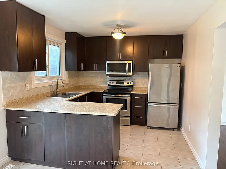 172 Patterson St — Photo 2