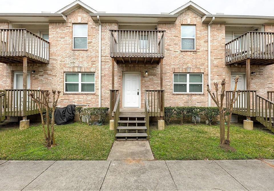 1st image of 11905 Algonquin Dr Unit 20