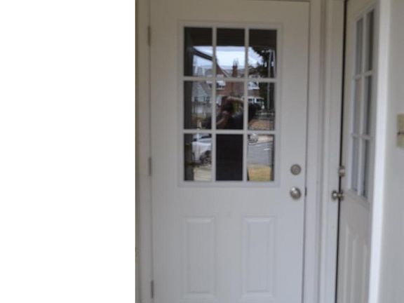 4th image of 3335 Oakmont St