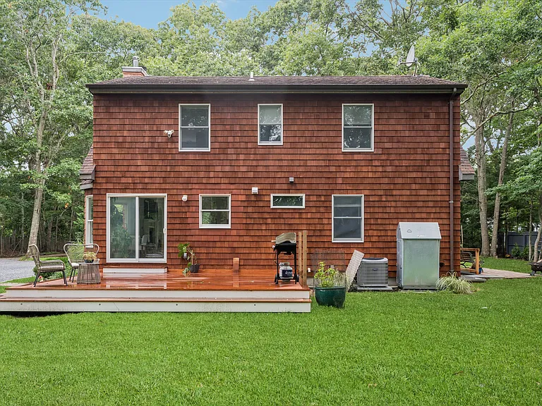 15 Hawthorne St — Photo 31