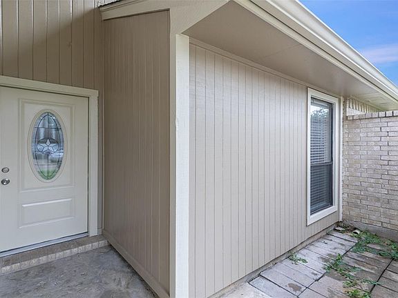 3rd image of 17338 Candela Dr
