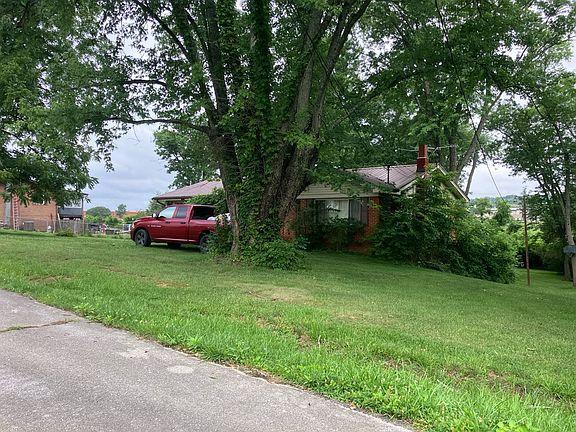 2nd image of 117 Virginia Dr