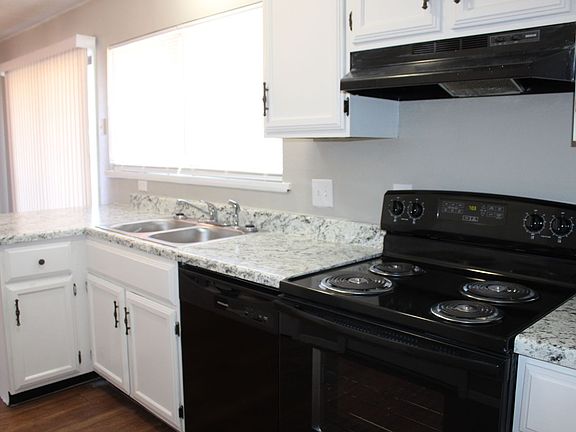 5th image of 3807 Penny Dr