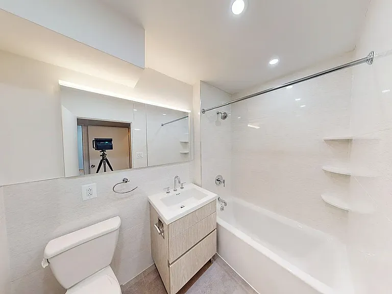 284 Mott St #4P — Photo 11