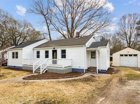 624 74th St, Newport News, VA 23605