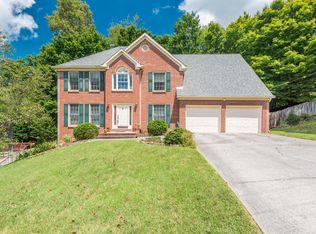 1128 Winding Way Dr, Knoxville, TN 37923