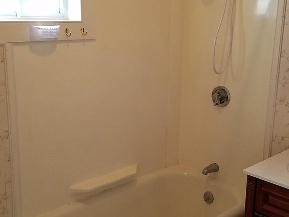 5th image of 15 Haseltine St