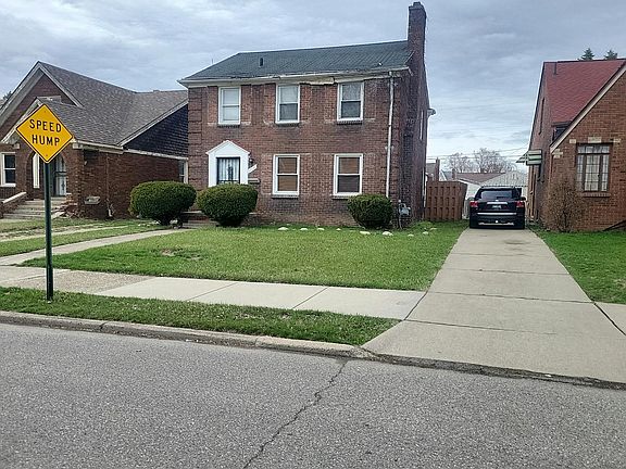 2nd image of 11821 Engleside St