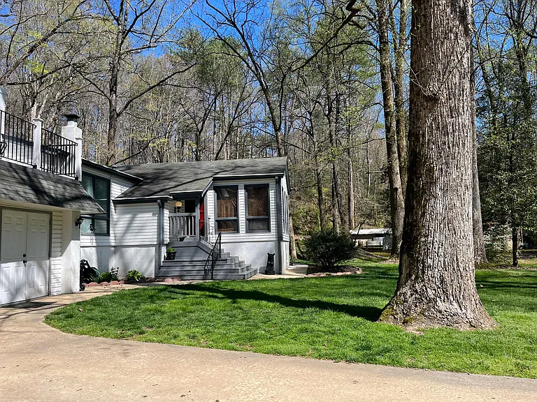 140 Cool River Dr — Photo 6