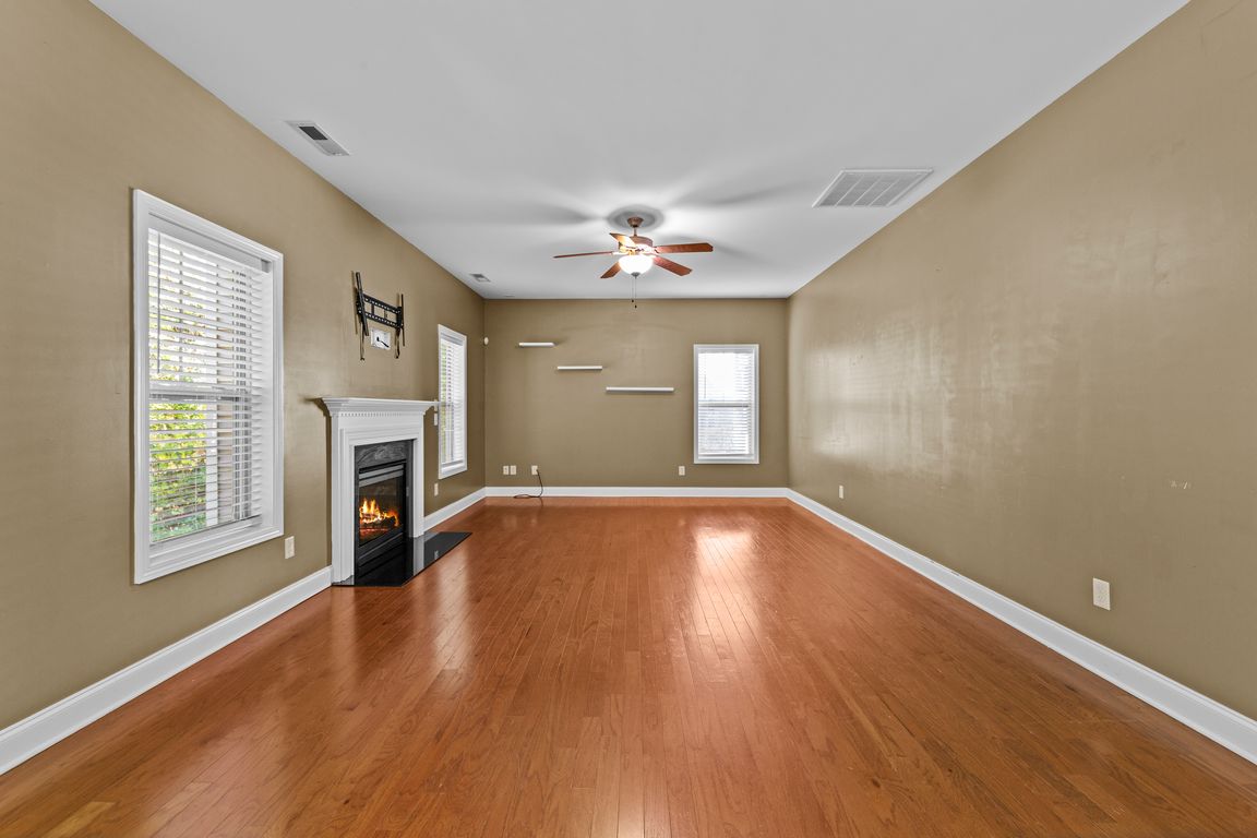 next background image