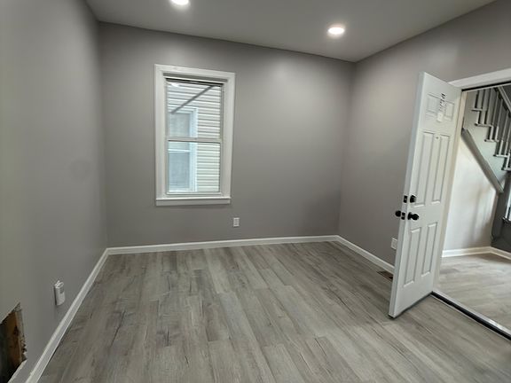3rd image of 190 Fulton St Floor 2