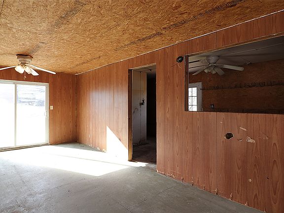 5th image of 3026 Hilltop Rd
