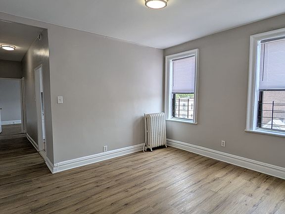 2nd image of 9-11 Garrison Ave #56