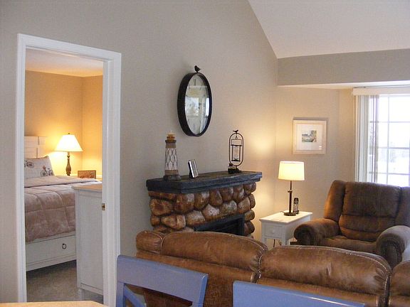 5th image of 2488 Cadotte Ave