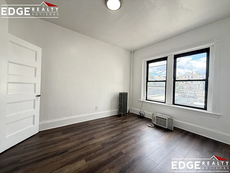 239 Harvard Ave #2A — Photo 4
